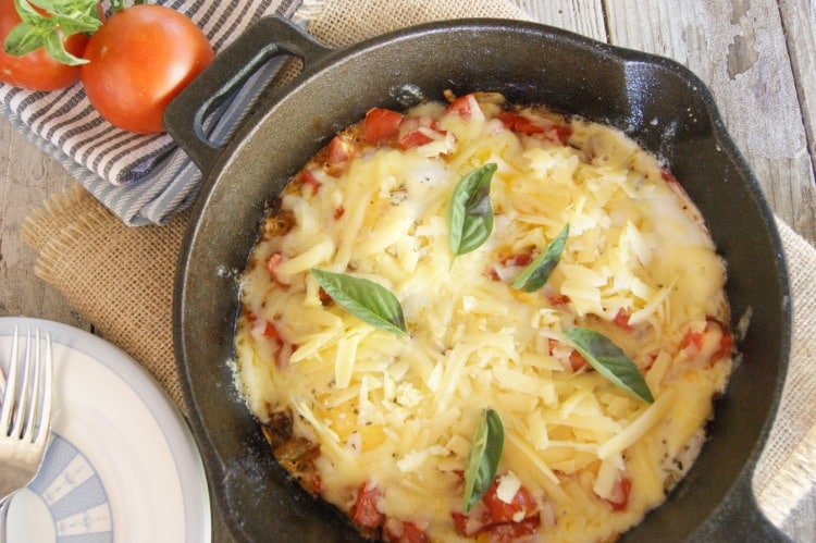 Pizza Eggs - a comforting pizza dish that can be served as breakfast. #paleo #GAPS #whole30